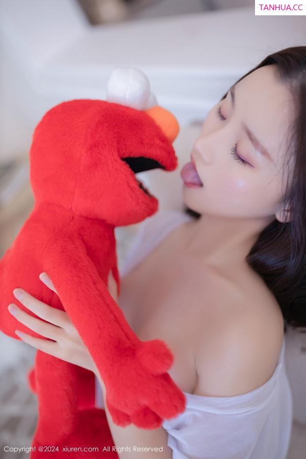   [XiuRen]高清写真图 2024.07.10 No.8834 杏子Yada 丝袜美腿第39张图片
